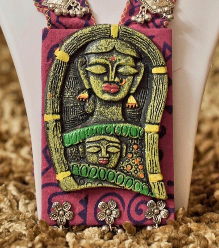 Premium Handmade Mixed Media Jewelry – Tribal Muse Statement Necklace Set (Magenta & Green)