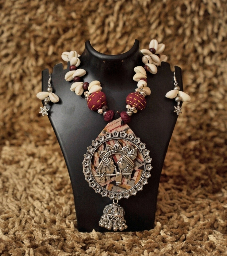 Premium Authentic Tribal Fusion Shell Necklace Set – Radha-Krishna Fabric & Oxidized Pendant