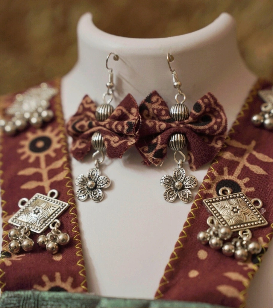 Premium Handmade Mixed-Media Jewelry – Premrang Tribal Love Necklace Set