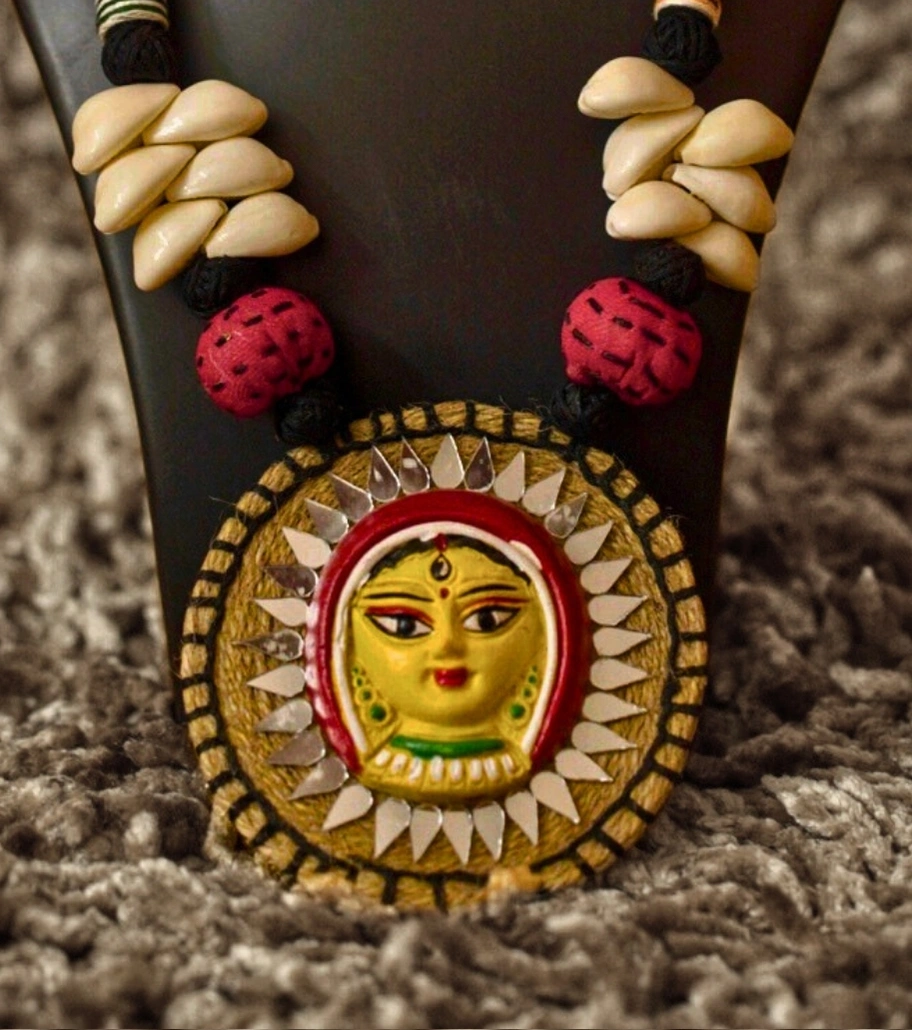 Premium Handmade Mixed-Media Jewelry – Devi Face Cowrie Fusion Necklace Set with Earrings