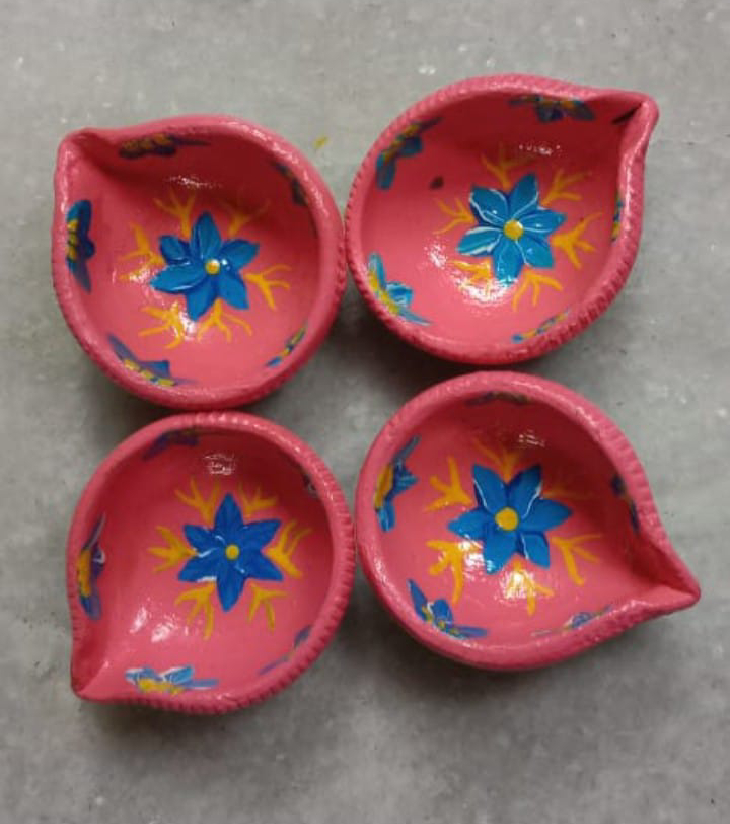 Premium Hand-Painted Terracotta Decor – Pink Blossom Clay Diyas "Petals of Light" (Set of 4) by IndiTemptation