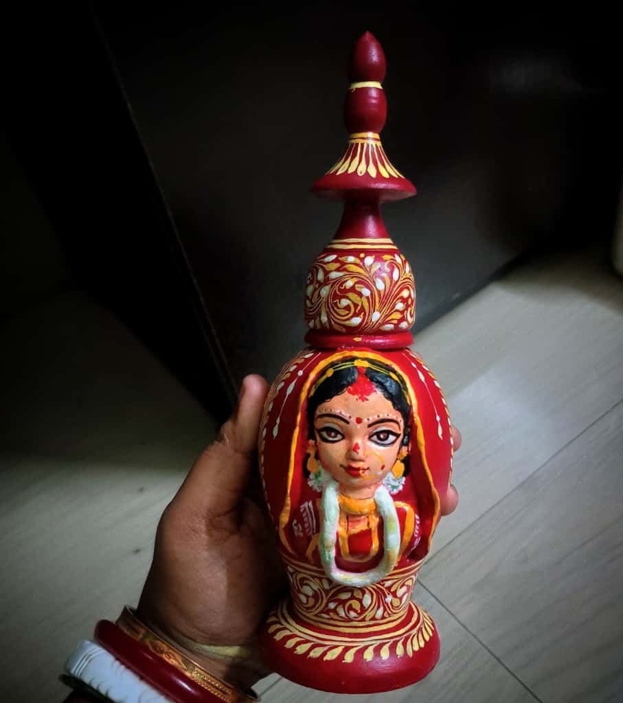 Premium Handcrafted Bengali Gach Kouto With Bride Face Design – 7.5" Traditional Wedding Accessory | Indi Temptation