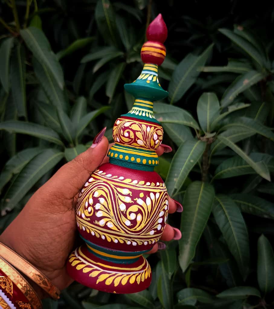 Premium Handcrafted Wooden Bengali Gach Kouto – 7.5" Red & Green Traditional Bridal Accessory | Indi Temptation
