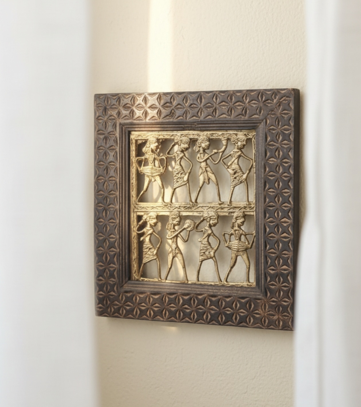 Handcrafted Dokra Tribal Dance Wooden Frame (11 x 12 inches | 50 pcs)