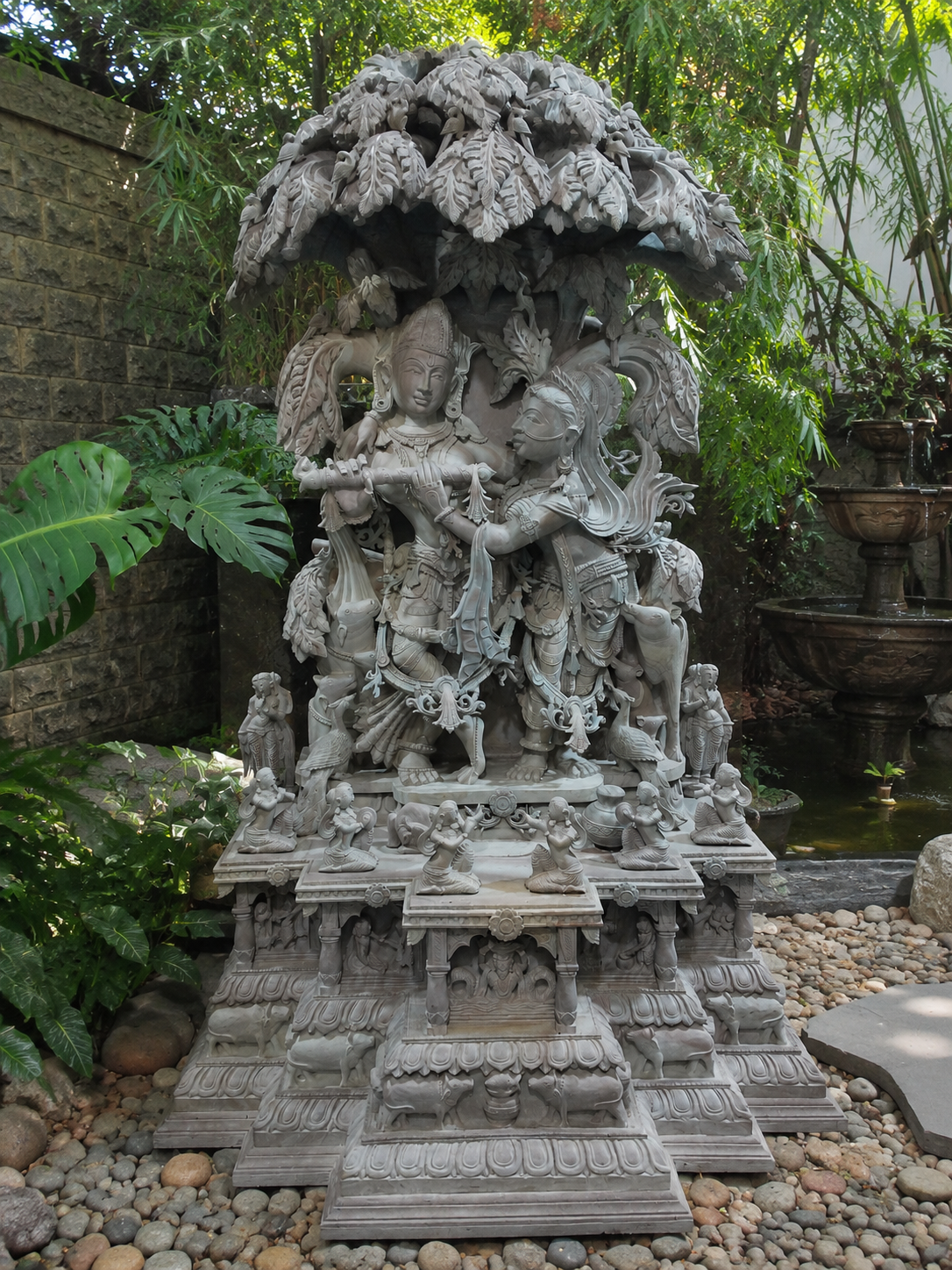 Radha Krishna Sculpture Under Kadamba Tree