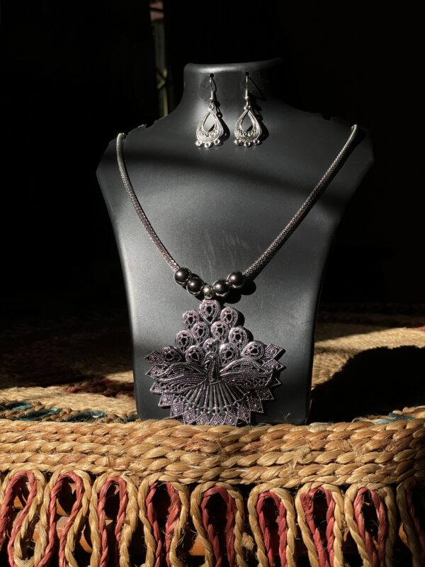 Majestic Peacock Silver Set