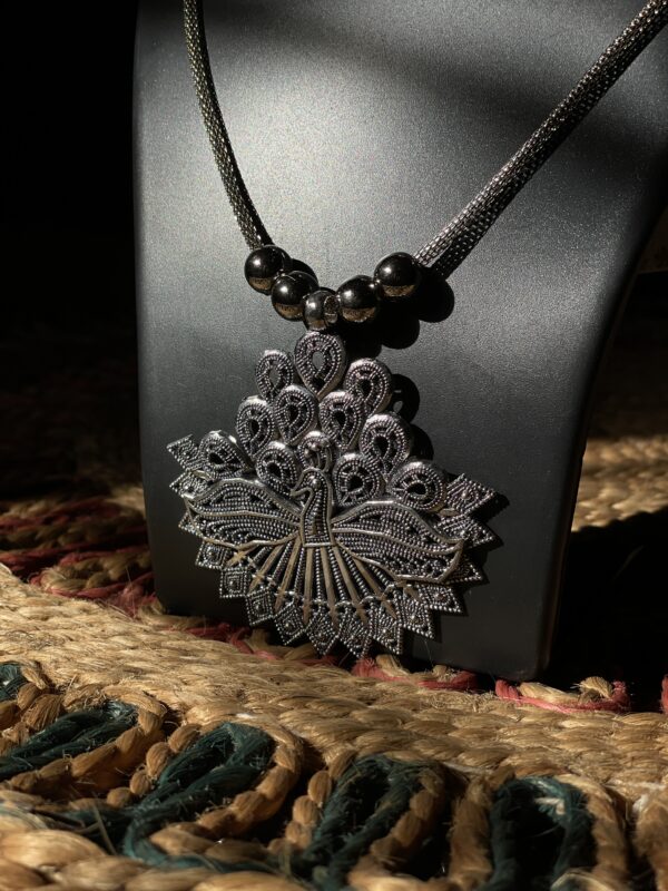 Majestic Peacock Silver Set