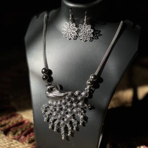 Dancing Peacock Pendant Set