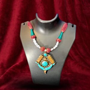 Crimson Bloom Rose Necklace Set
