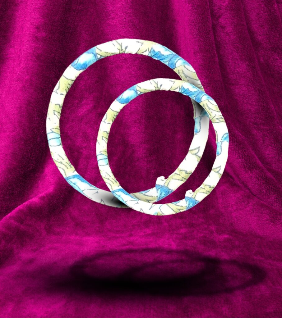 Panch Mishali Leaf Whisper Fabric Bangle