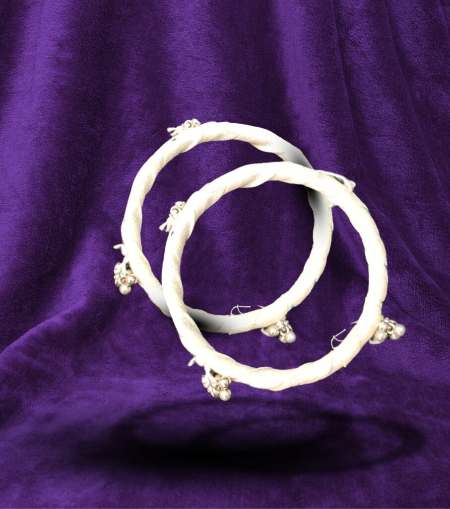 Panch Mishali White Jhumko Fabric Bangle
