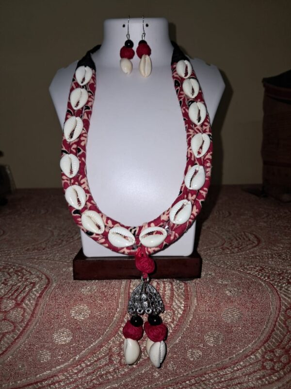 Cowrie Charm Tribal Necklace Set
