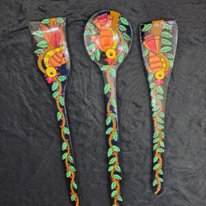 Folk Bird Bliss – Handcrafted Wooden Spatula
