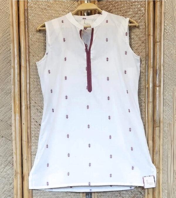 The Gulmohar Whisper Top