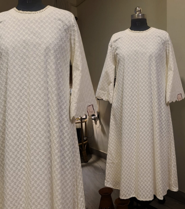 Sitara – Pearl White Chikankari Kurta with Bead Embroidery